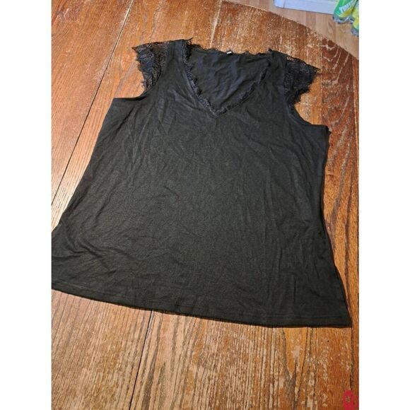 New Women's XL Black Pullover Top Lace Sleeves V-Neck Raw Edge Slits - Picture 1 of 4